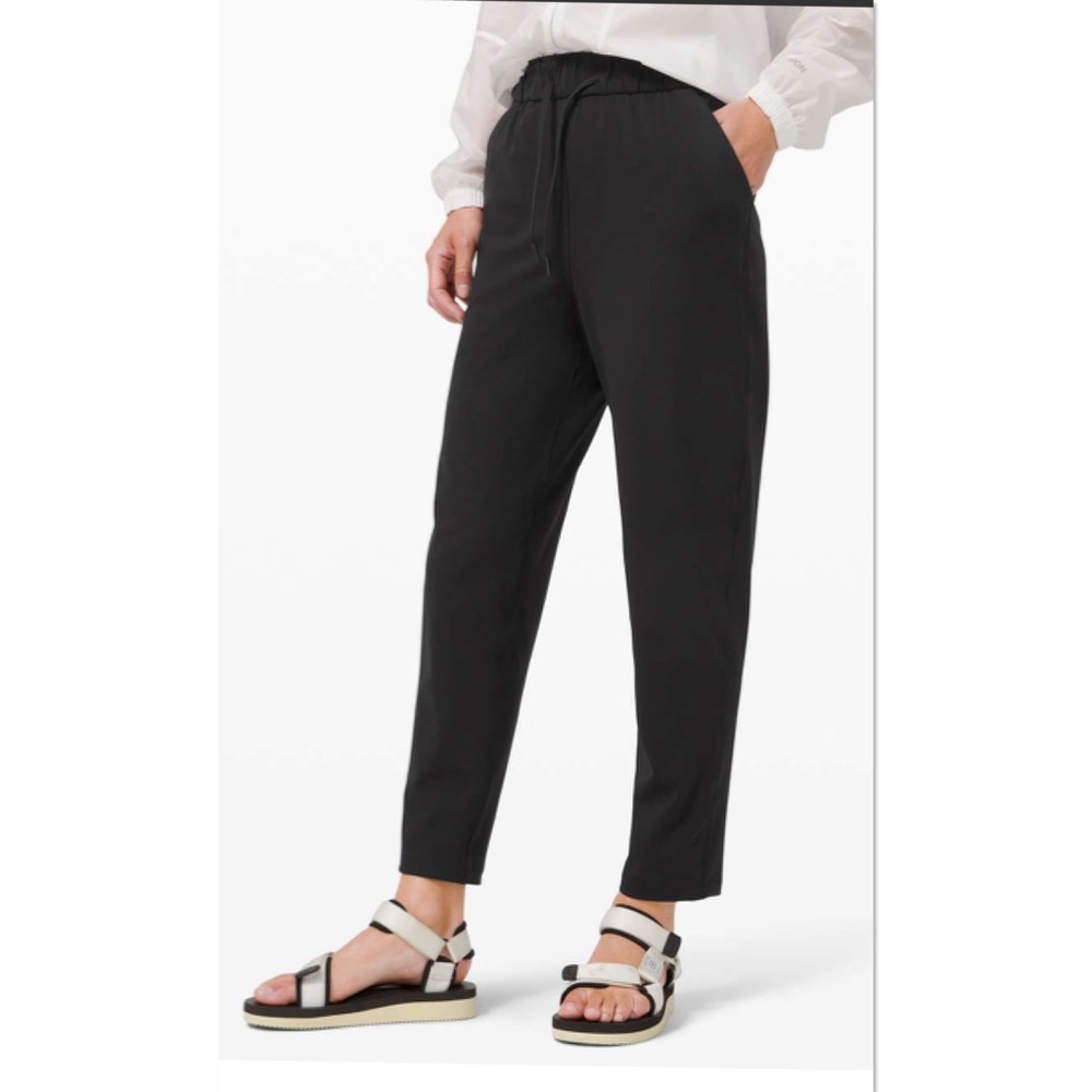 LULULEMON keep moving pants 7/8high rise